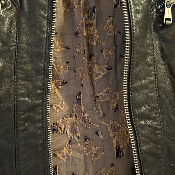 Lambskin leather belted Andrew Marc moto jacket, Small - Picture 8 of 8